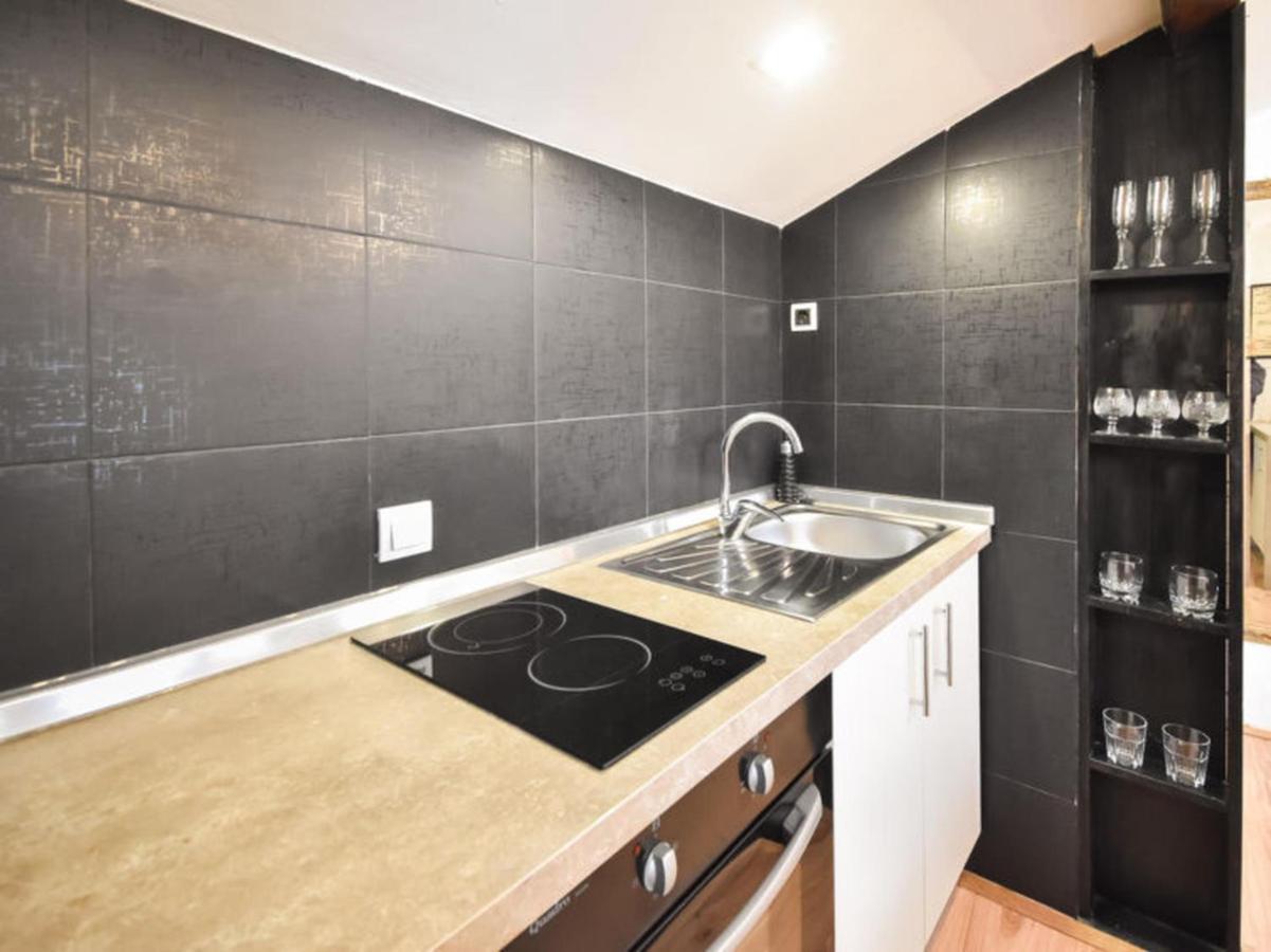 Studios Barre With Jacuzzi Rovinj Exteriör bild